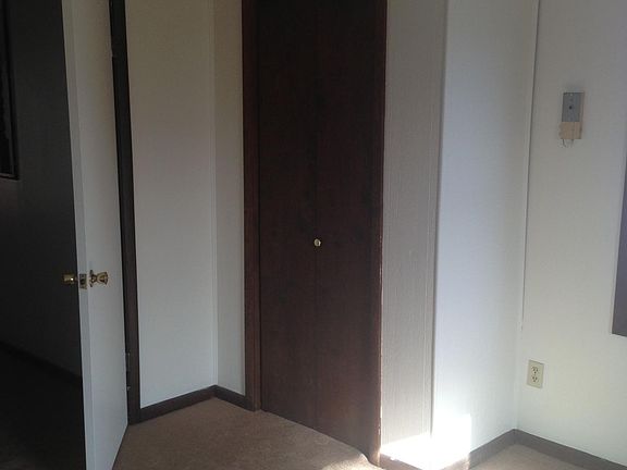 3rd image of 632 Dehass St
