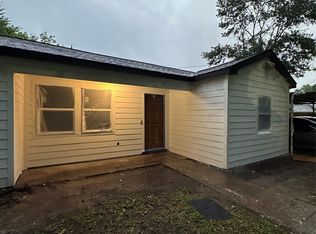32 Farrell St #A, Houston, TX 77022
