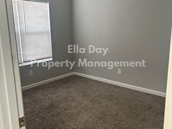 4th image of 319 N Ash St #6