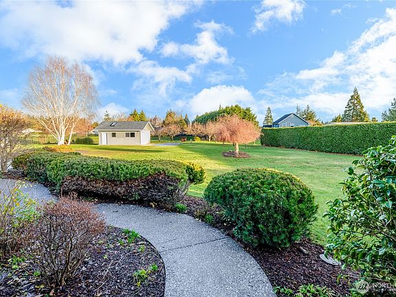 3rd image of 222 Strawberry Field Drive
