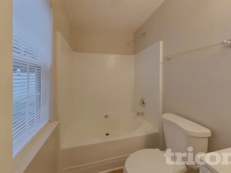 1816 Oakdale Green Dr — Photo 9