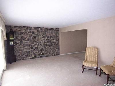 3rd image of 4530 Maplegrove Ave