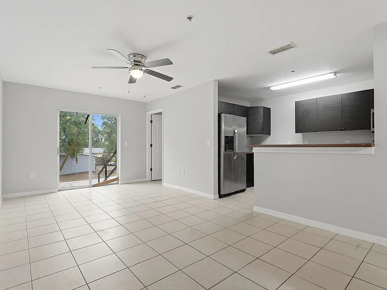 963 E Main St — Photo 15