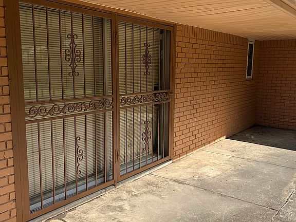3rd image of 3997 Mickey Dr