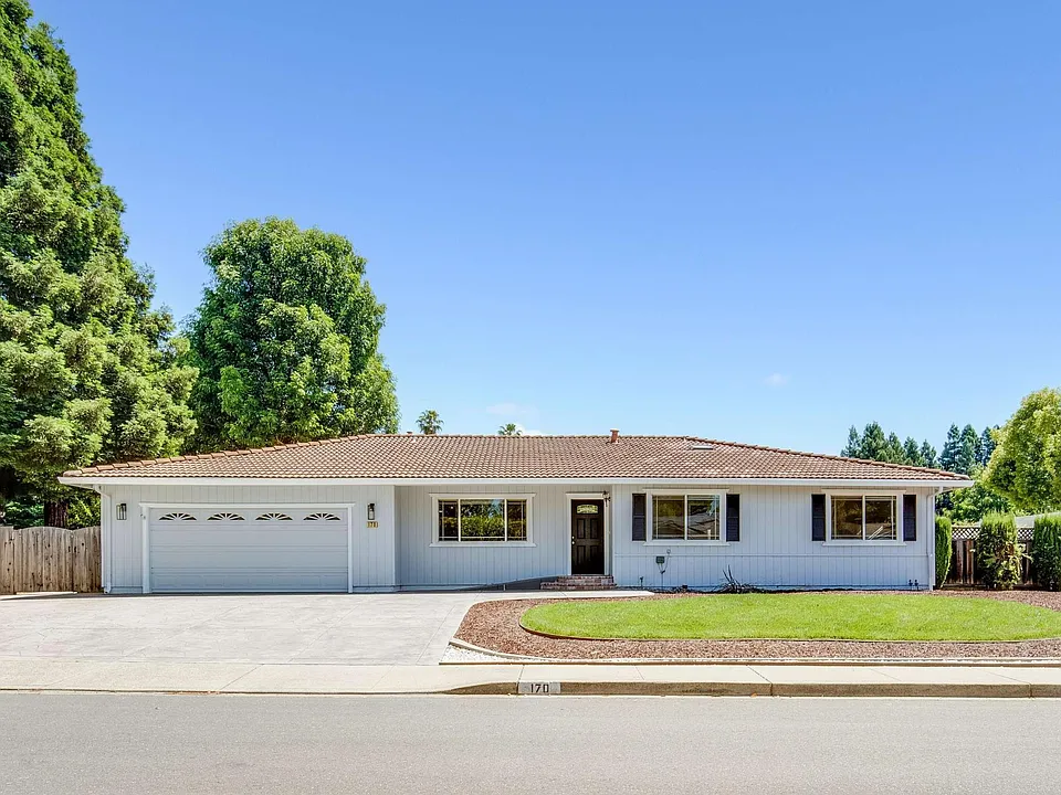 170 Santa Clara Dr