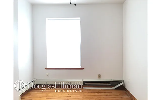 Rented by Douglas Elliman | media 15
