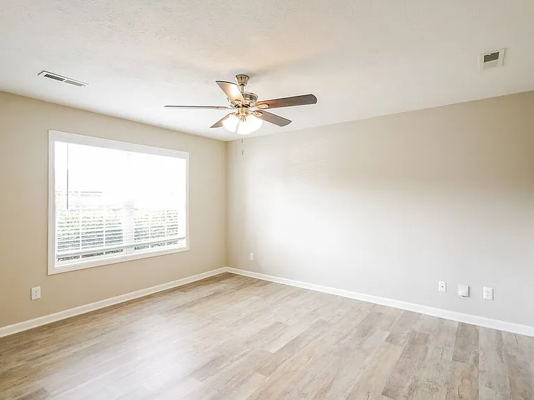 802 Stewart Valley Dr — Photo 9