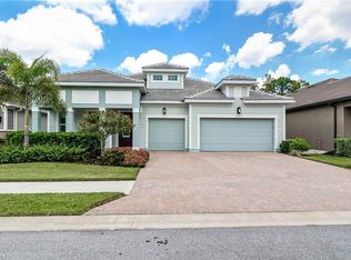 3769 Helmsman Dr, Naples, FL 34120