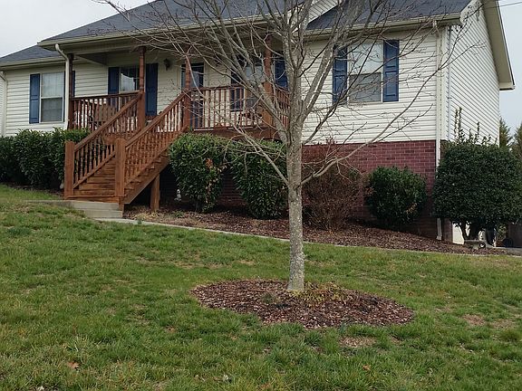 4th image of 604 Willow Ct