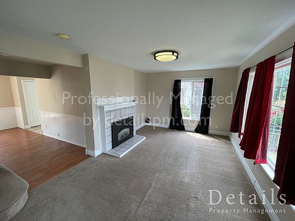 2nd image of 1727 Burwell St