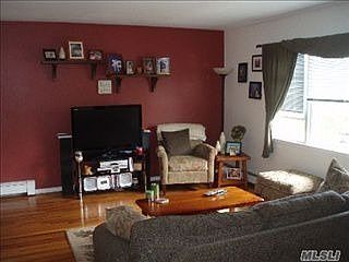 4th image of 2551 Frederick Ave