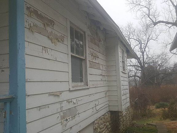 5th image of 4438 Agnes Ave