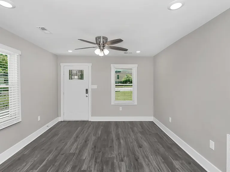 908 Fairway Dr NW — Photo 13