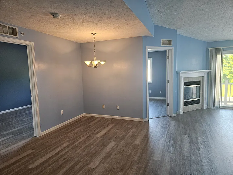 811 Carom Cir — Photo 7