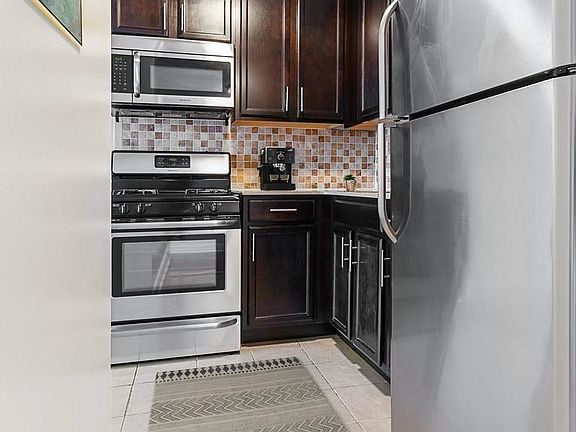 3rd image of 3333 Broadway APT D26f