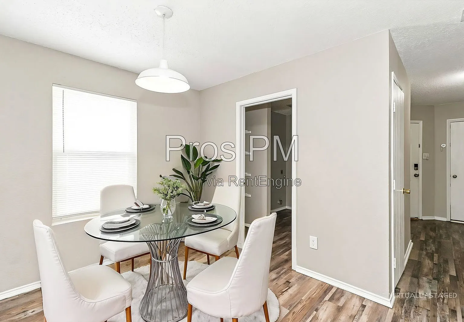 3 bed, 2.0 bath, 1408 sqft, $1,925 — Photo 4