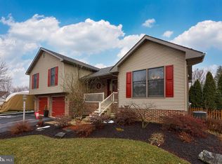 207 Roosevelt Cir, Ephrata, PA 17522