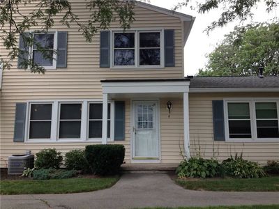 4 Falcon Ln W, Fairport, NY, 14450