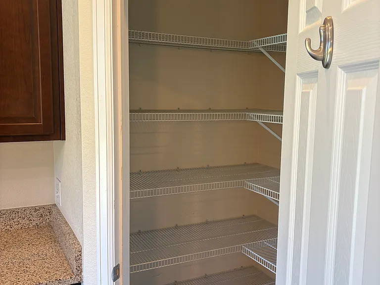 Kitchen pantry