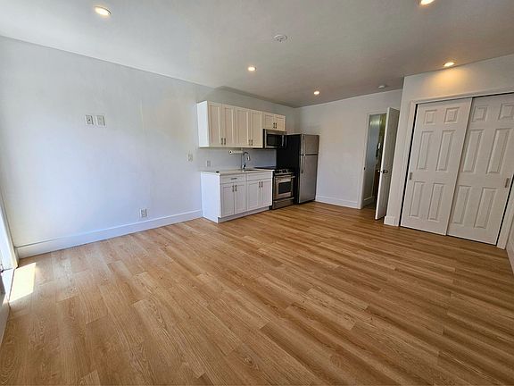 2nd image of 5605 N Ocean Dr #10814777