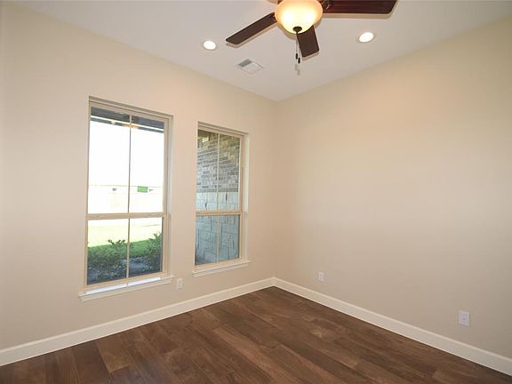 5th image of 6515 Camillia Ct