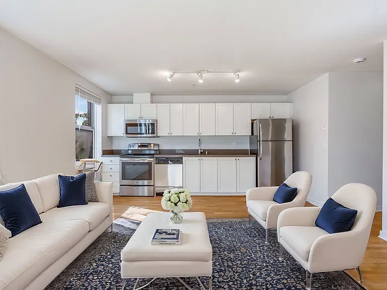 Gilbert House Apartments — Photo 8