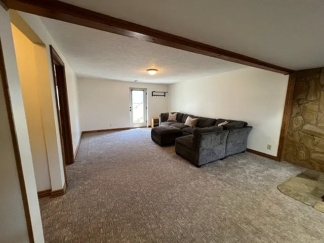 180 E Golden Willow Cir — Photo 3