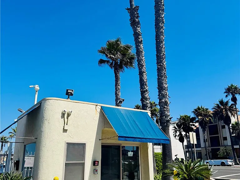 711 Pacific Coast Hwy #206 — Photo 21