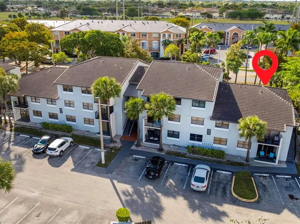 7230 NW 179th St APT 208, Hialeah, FL 33015