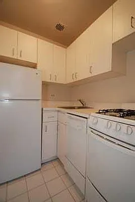 Rented by Buchbinder & Warren | media 23