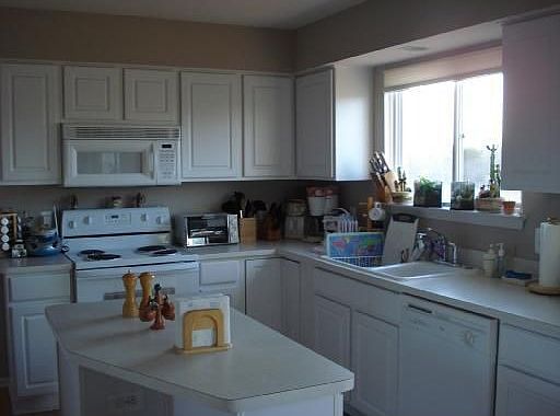 3rd image of 3999 Marblewood Way