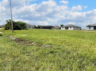 2120 NE 4th Pl, Cape Coral, FL 33909