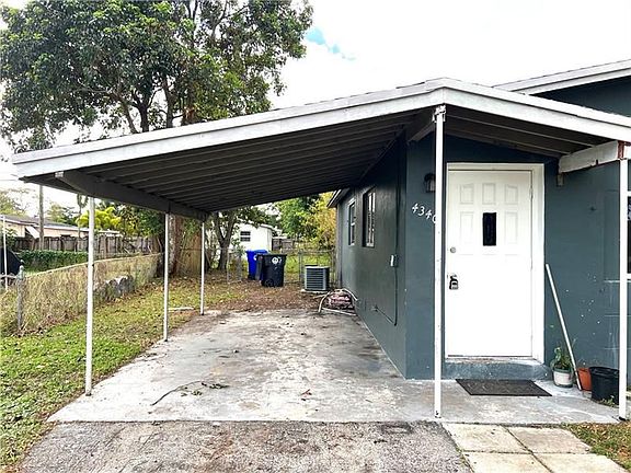3rd image of 4340 NW 59th Ct