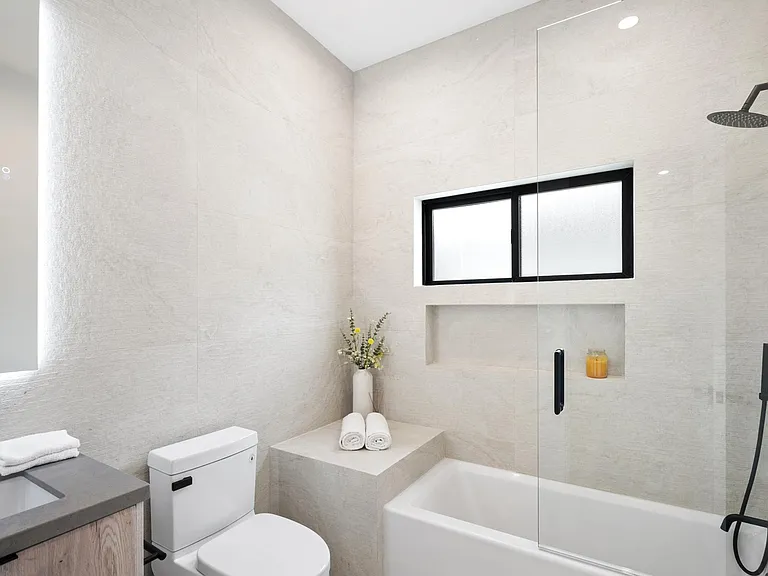 11666 Margate St — Photo 20