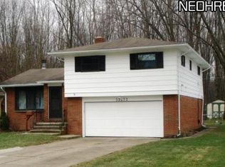 32673 Belle Rd, Avon Lake, OH 44012