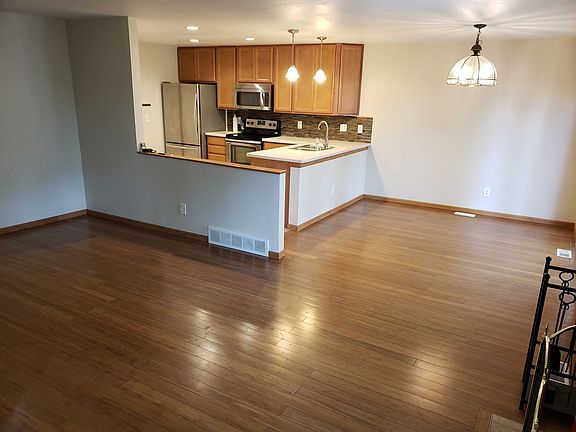 3rd image of 6221 W 110th Ave