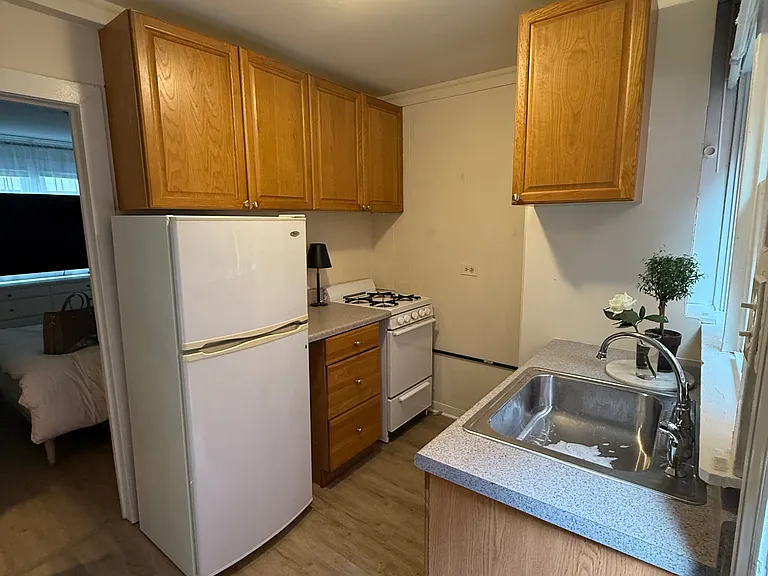 1704 N Sedgwick St #1 — Photo 10