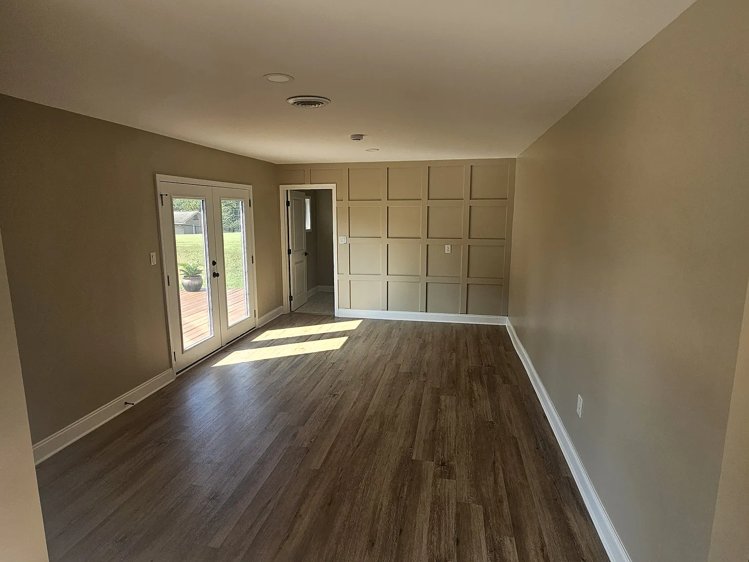 3 bed, 1914 sqft, $2,500 — Photo 3