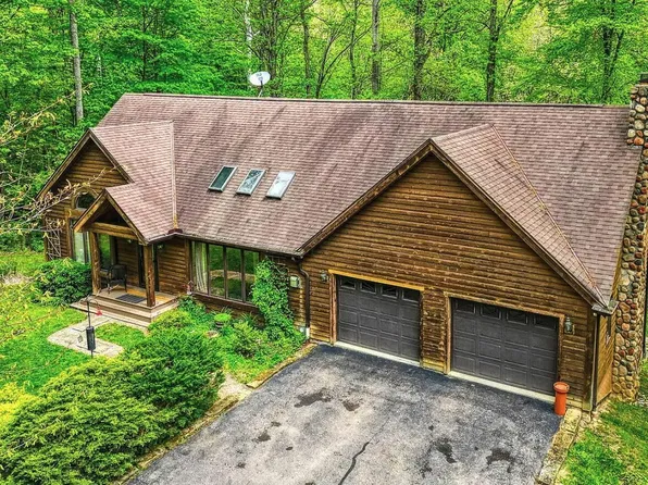 16972 Rocky Fork Rd, Logan, OH 43138
