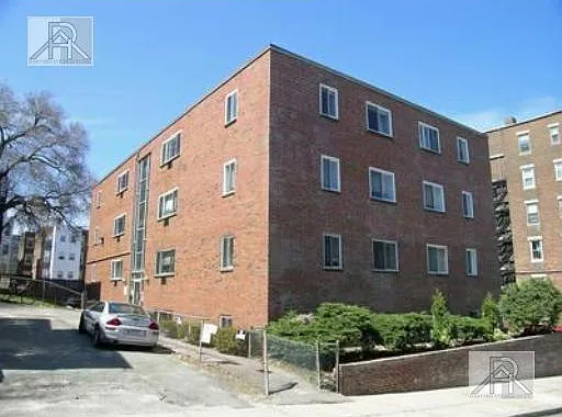 10 Scottfield Rd #B33