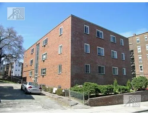 10 Scottfield Rd Photo 1