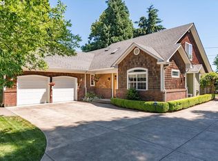 2164 Jeppesen Acres Rd, Eugene, OR 97401