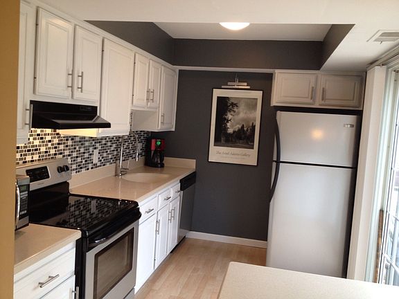 Fully furnished kitchen