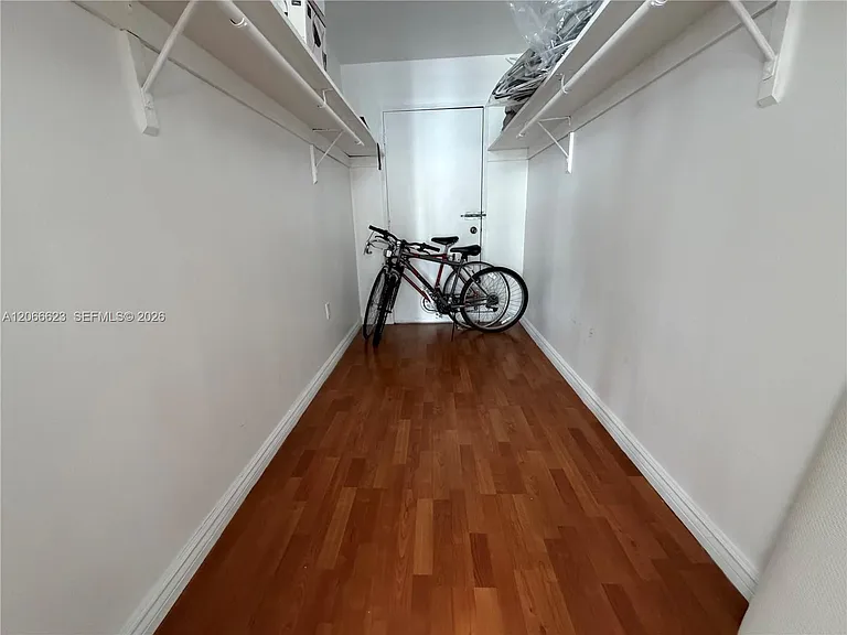 18031 Biscayne Blvd #601 — Photo 15