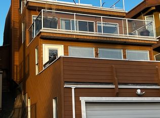 15442 Columbia Ave, White Rock, BC