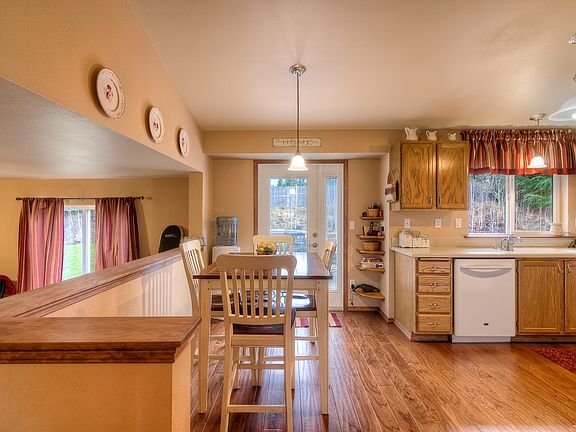 4th image of 9215 219th Street Ct E