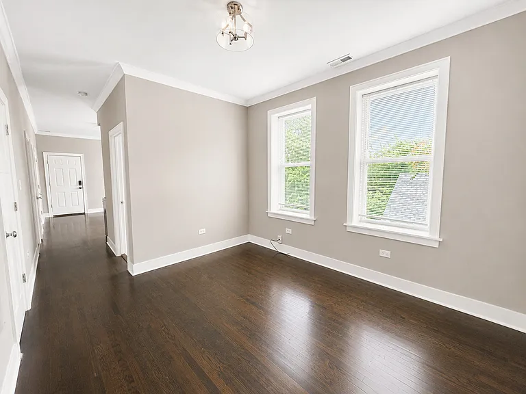 5409 S Winchester Ave #3R — Photo 5