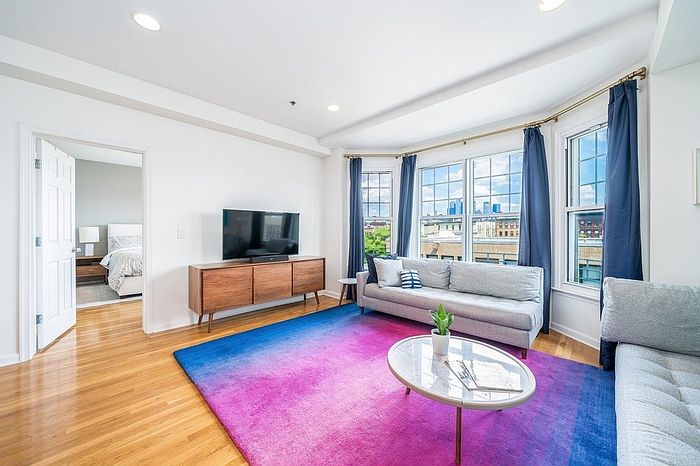 1st image of 1120 Clinton St #1120