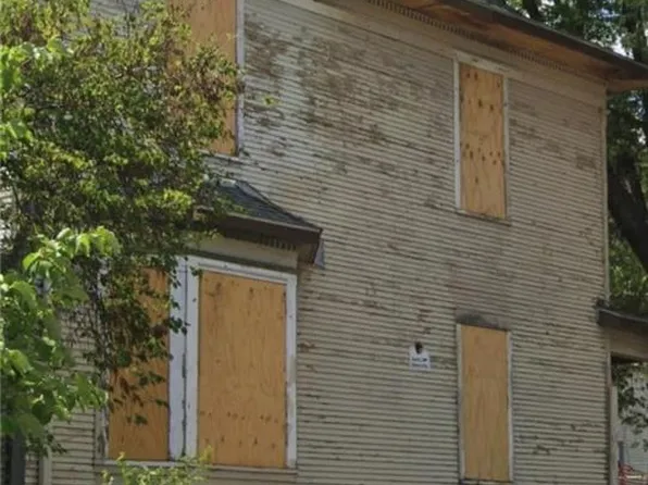 1322 Penn St, Saint Joseph, MO 64503