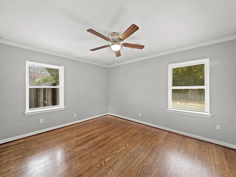 2835 Dragonwick Dr — Photo 12